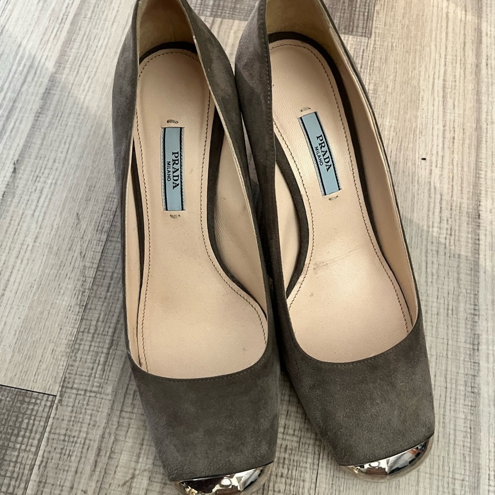 Prada Women's Gray Suede Heels with Silver Accents